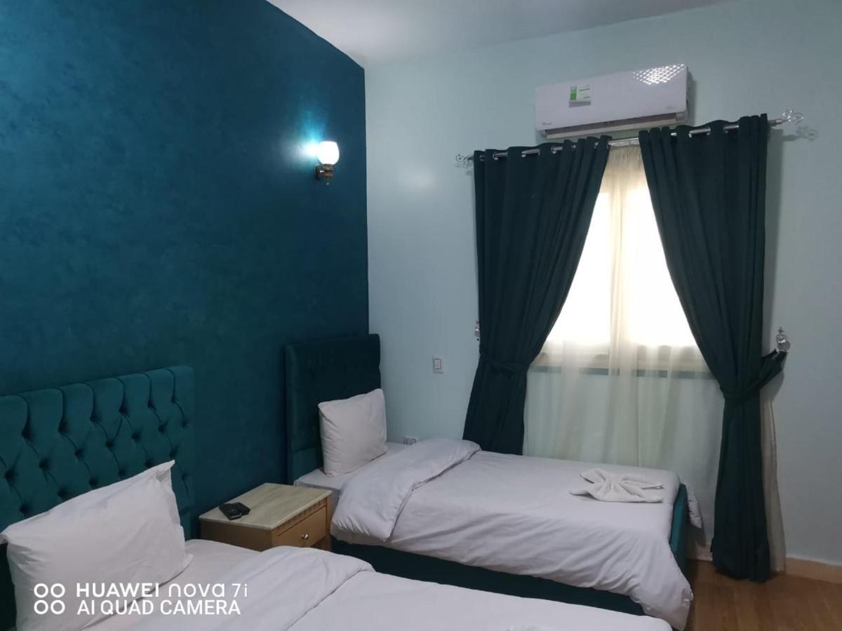 Anubis Kingdom Pyramids Hostel Kafret el-Gabal Kültér fotó