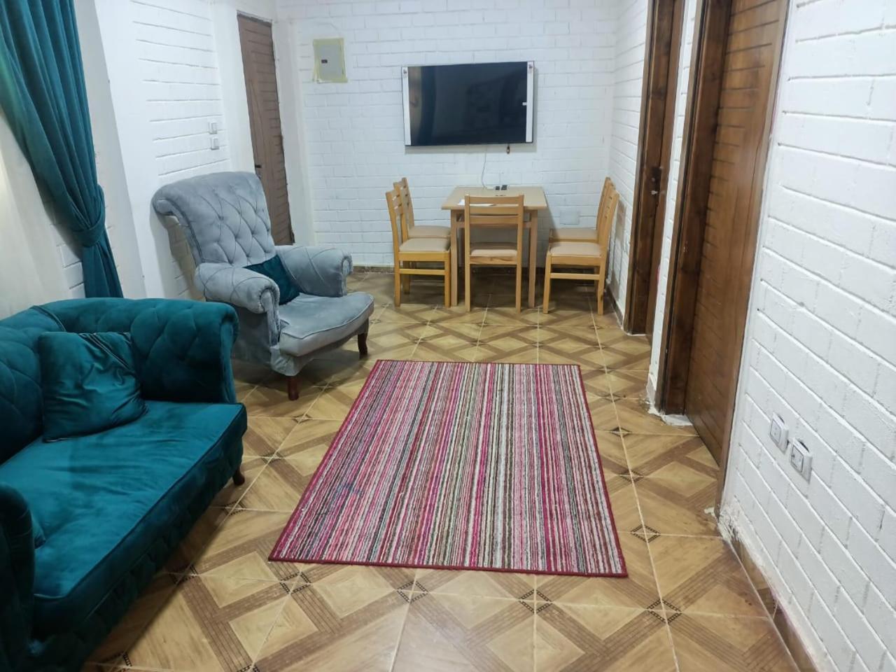 Anubis Kingdom Pyramids Hostel Kafret el-Gabal Szoba fotó