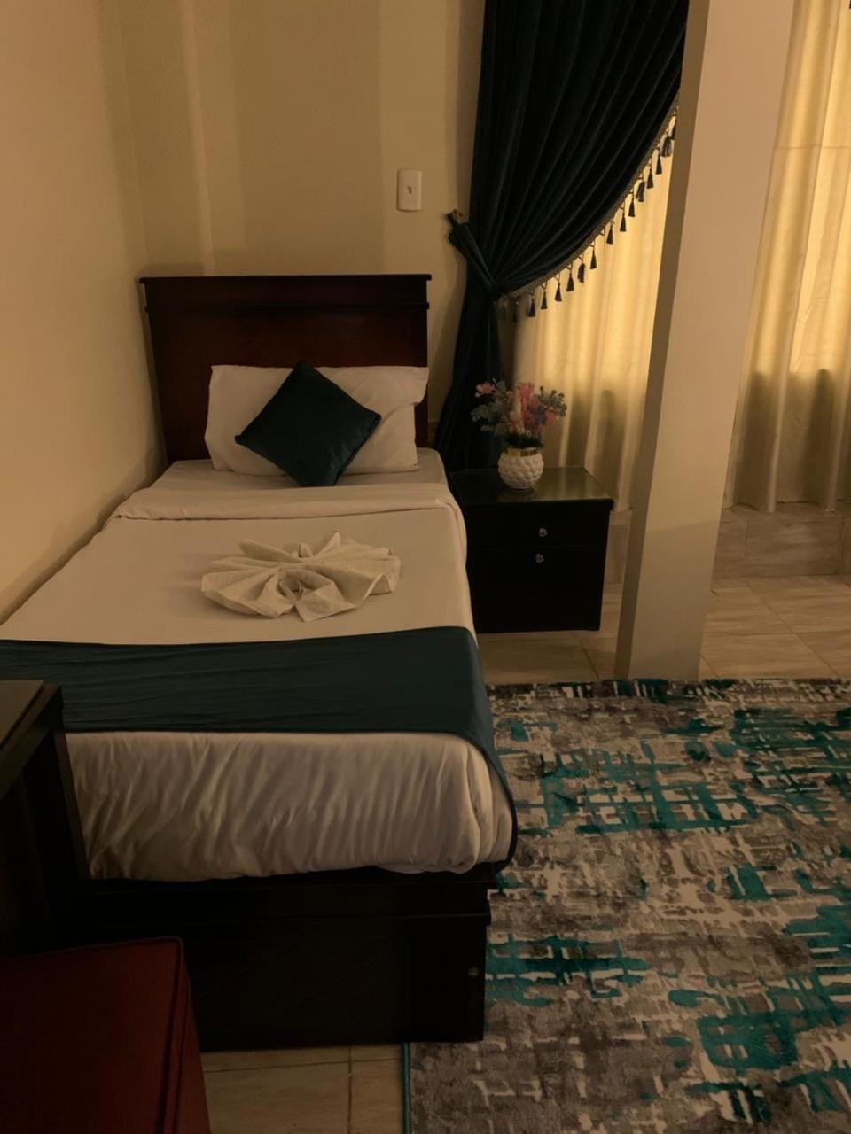 Anubis Kingdom Pyramids Hostel Kafret el-Gabal Kültér fotó